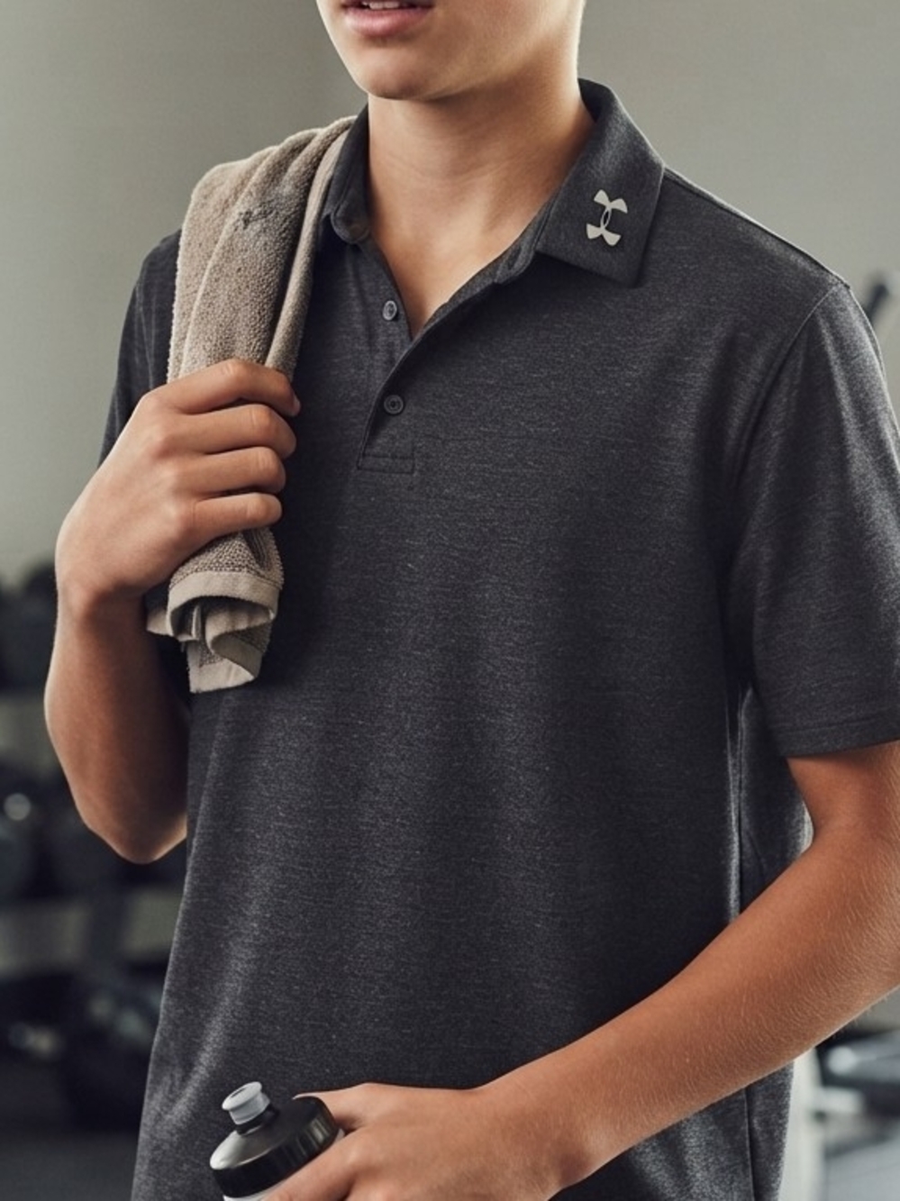 Under Armour HeatGear Boys XL Gray Loose Fit Short Sleeve Polo Shirt